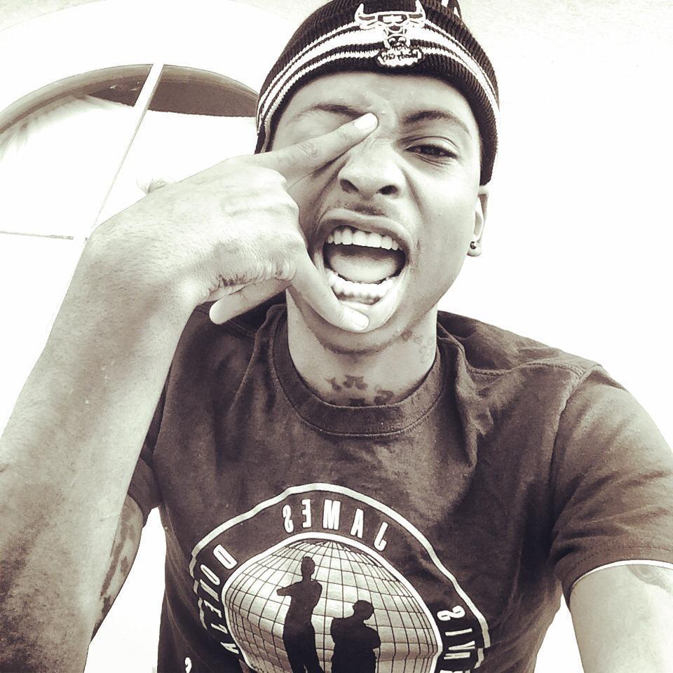 Chicago #Rapper 17 Y/O ⛽ SERIOUS INQUIRES ONLY |Video Grapher| Features : $200 #JustKeepCalm Send Beats For #Placements waltondavion@gmail.com