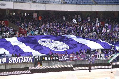 saruu_viola12's profile picture. 広島サポとして全国行脚中 クルマとサッカーをこよなく愛してます Guzzi乗りでもあります