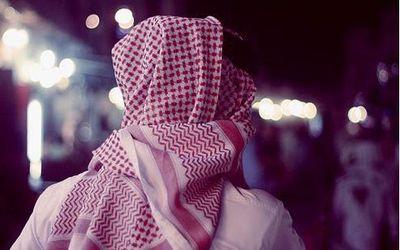 قال لقمان: إن الدنيا بحر عميق وقد غرق فيه أناس كثير فلتكن سفينتك تقوى الله ******