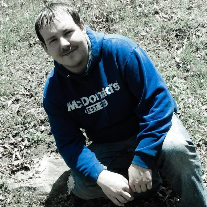 im lee. i love sports and my amazing wife lea. i love tweeting about sports... my wife and i combined make the perfect team.
