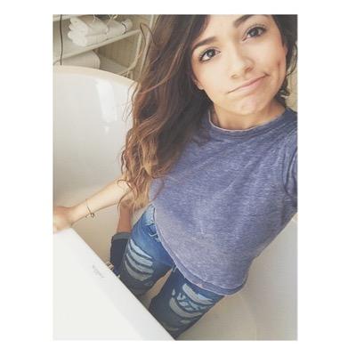 picturcs's profile picture. fl | rp