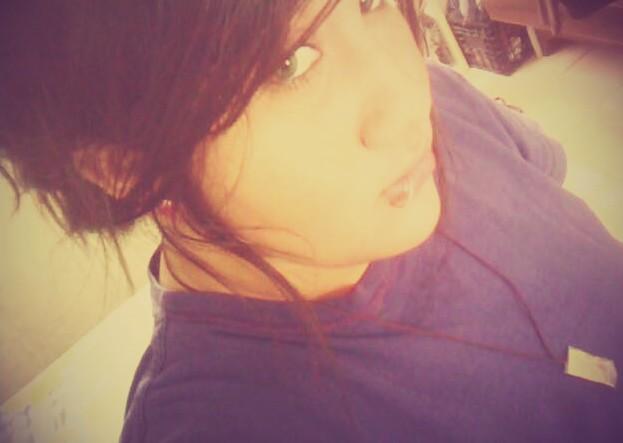 Ylleyan_Avi's profile picture. Disfruta la vida, porque el tiempo es oro.