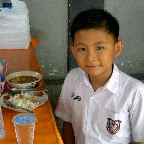 Alainers Base dari JAWA TIMUR (RESMI !). Always support @Alain_JrMCI TOP 8 at Junior Masterchef Indonesia. berikan senyum termanismu alain! *1 mei 2014*