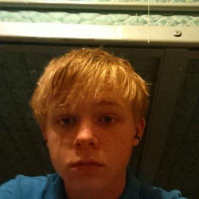 im a youtuber deathisawsome 85 subscribe to my channel:)