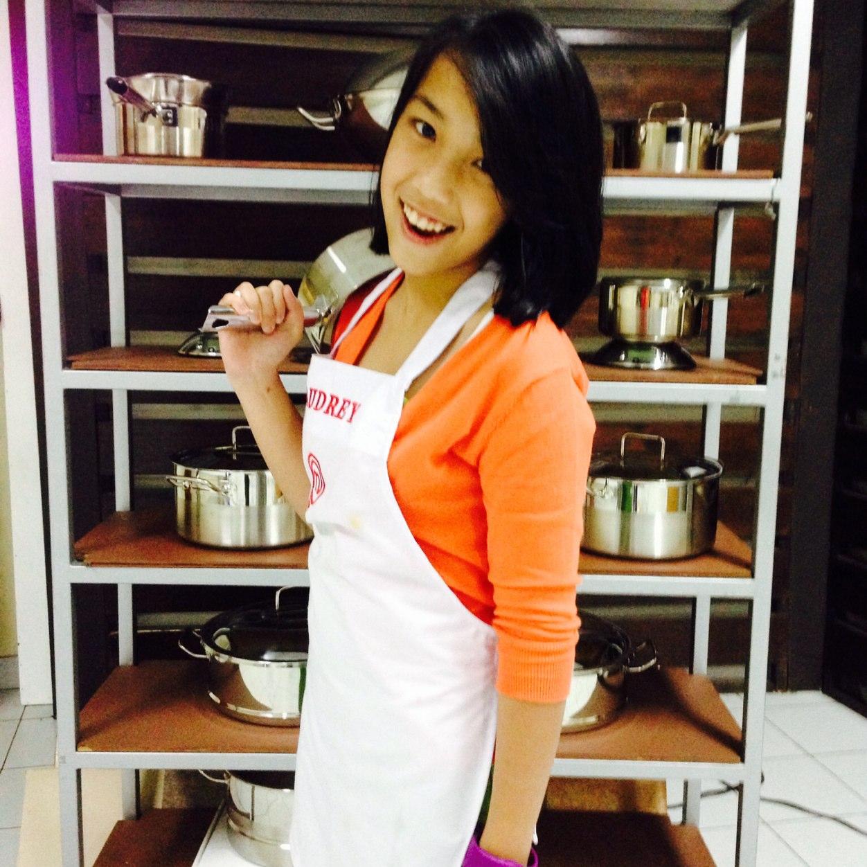 audreyJMCI2's profile picture. Contestan of junior masterchef season 2 Instagram: audrey_jmci2 @audreyassa