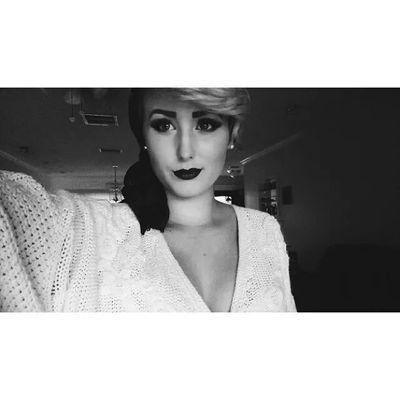 Almond_Lace's profile picture. 