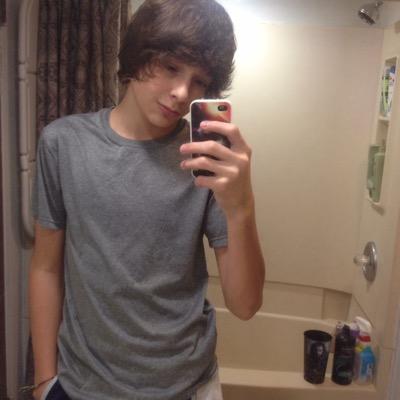 Xbox gamer GT: USGxCrYpTic add me or message i play mostly all games
#xboxone #xbox360