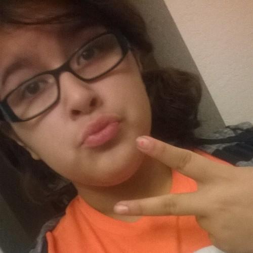 My name is Olivia Grier my favorite YouTubers are Cameron Dallas, Nash Grier, Hayes Grier and lohanthony
