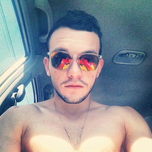 pipevoniya's profile picture. Cuando Los Q Mandan Pierden La Vergüenza, 
    LOS QUE OBEDECEN PIERDEN EL RESPETO..
    
    (PIN:28438253)