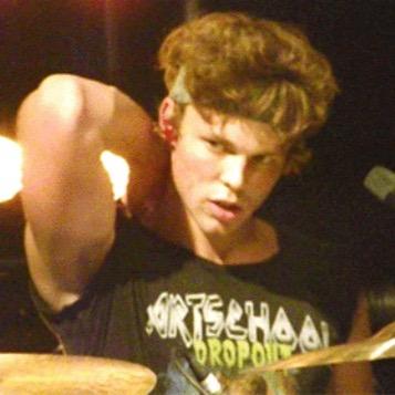 i can feel the cholesterol .... Ashton Irwin fanfic: http://t.co/F7Fpisj0YS