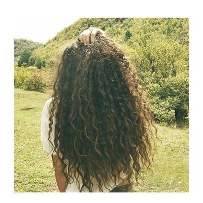 Just a girl with a head full of curls and her heart set on the One who made it ♡