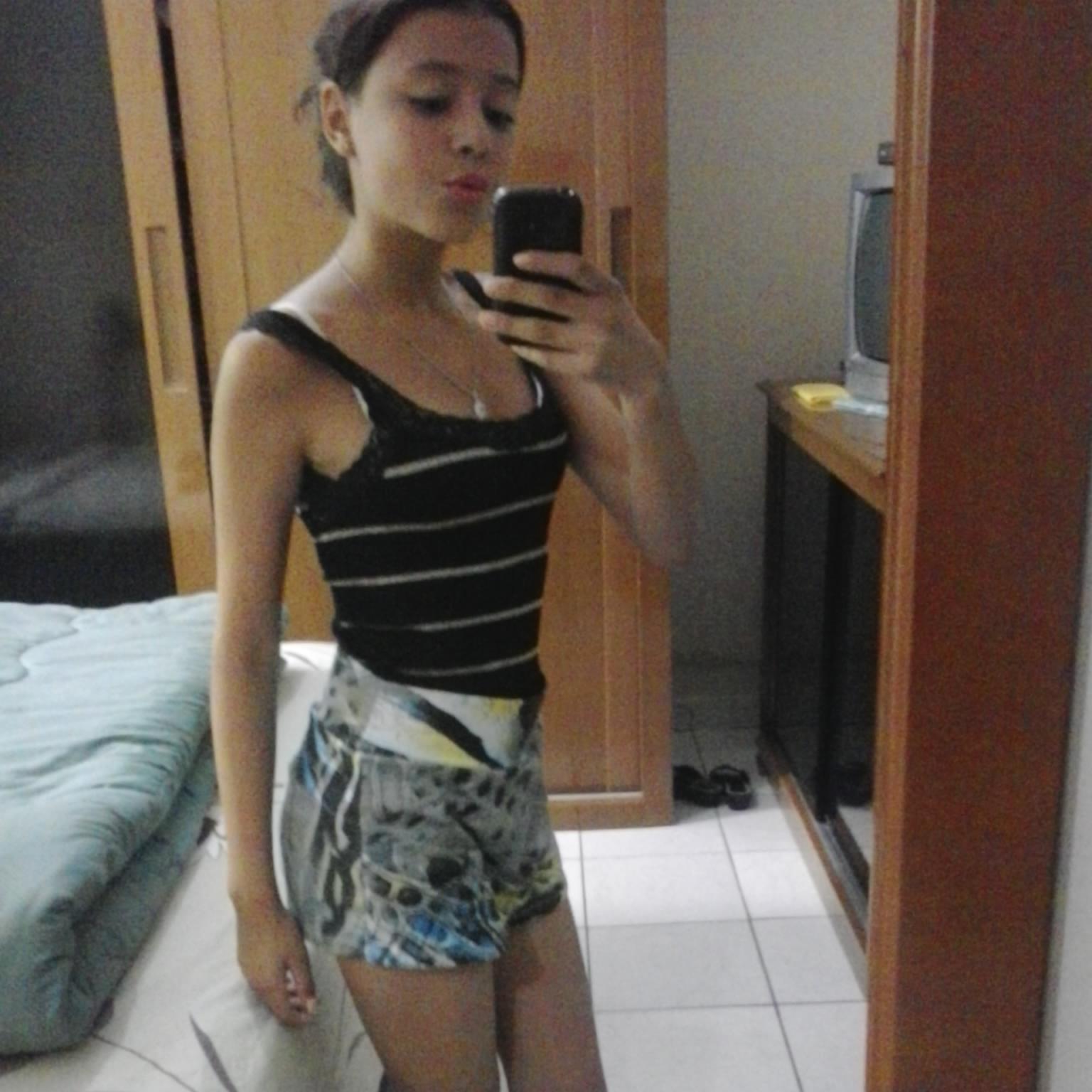 Que a vida me dê mais sorrisos do que lágrimas._