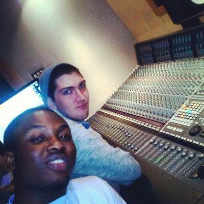 Tukleenz's profile picture. 