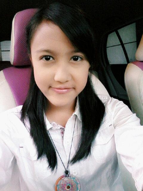 PChryssanta's profile picture. Diam lebih baik. Biar mata dan hati yang bekerja ☺