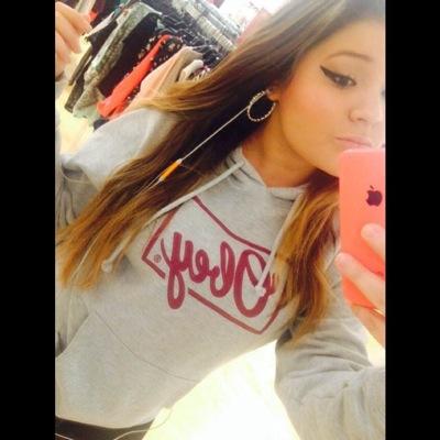 lillyy_45's profile picture. Live life with no regrets .