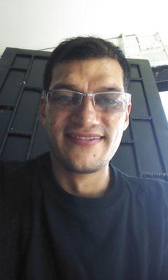 Nacì, vivo y un Dia morirè xD pero mi vida no sera en vano y no necesariamente ante los ojos de la gente, trabajo y Disfruto lo que puedo xD xP :)