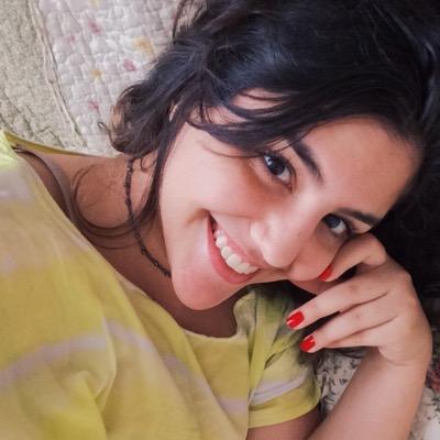 Mineira, 17 anos, leonina e atleticana Instagram: @alinemouraoo