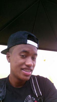 RAFAELFLORECIO's profile picture. 