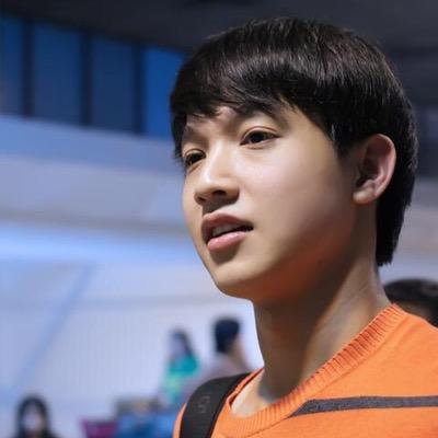 นศ.พ.ริท ღ (★เป็นบอทไม่ใช่ริทเดอะสตาร์ )