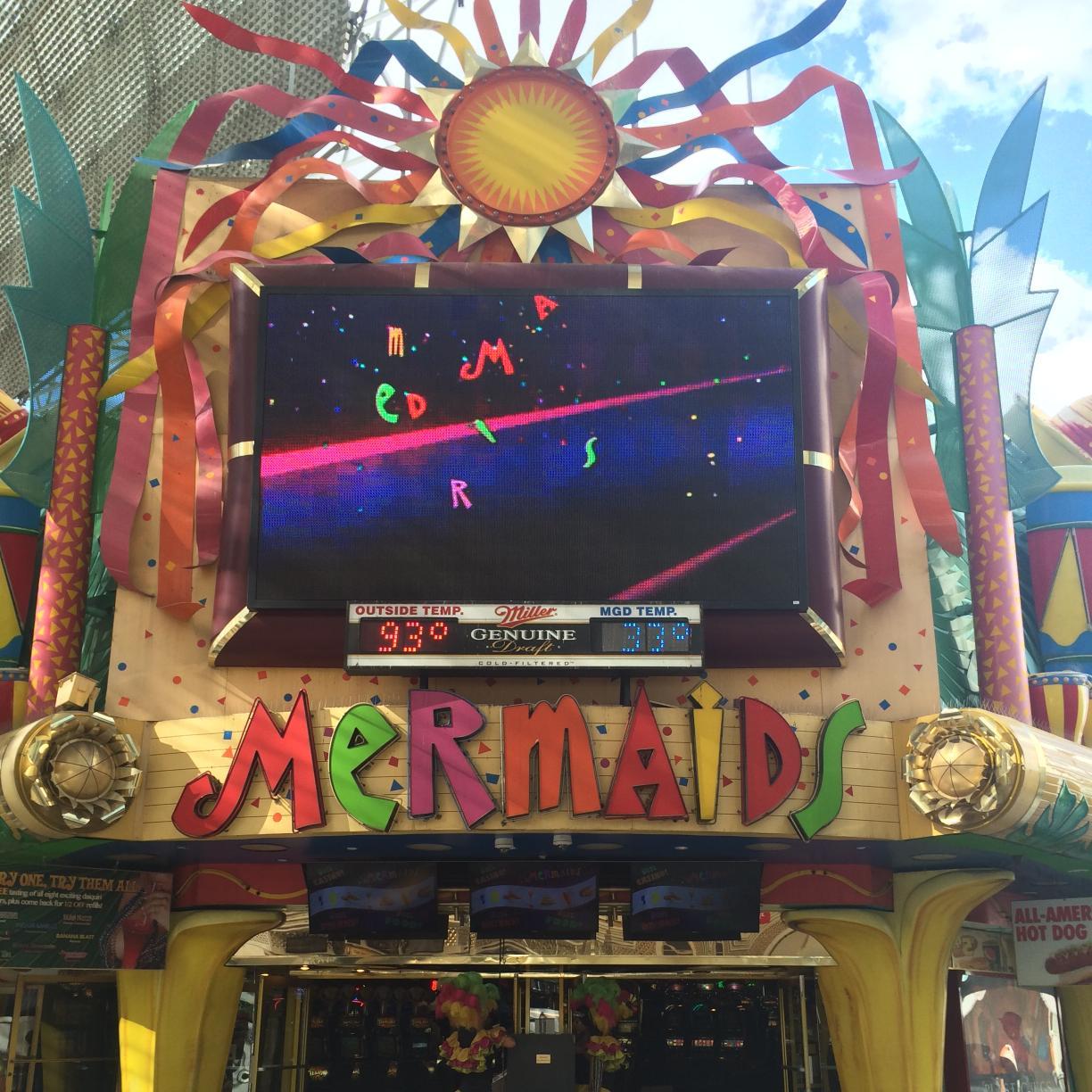 Deep Fried Paradise in Downtown Las Vegas | Official Twitter of Mermaid's Casino  | Fremont Street | Deep Fried Twinkies & Oreo's are why we wake up each day.