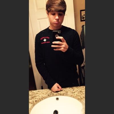 bless my dms w/ booty pics