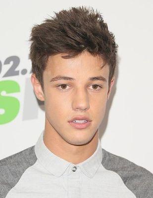 O2LandMagcon65's profile picture. Im just a fan girl that's never going to get followed Magcon and O2L