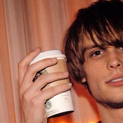 I'm Ryne Curtis Farrell, nice to meet you!Sister-@WhiteWolfLuv Mate: @SandStorm345 I enjoy socializing but sometimes I feel awkward conversing with new people.