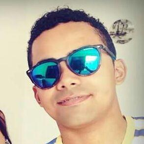 Estudante de gastronomia, solteiro, 21 Anos Natal Rn http://t.co/UnzMvFIzwU