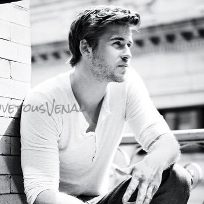 ⊹ There's this story about one boy, who were born to be a fighter. ⊹ I somehow caught @KnavishRebel. ⊹ RP