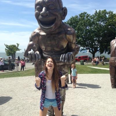 AnaBeasoster's profile picture. Faith is taking the first step, even when you don't see the whole staircase ✝