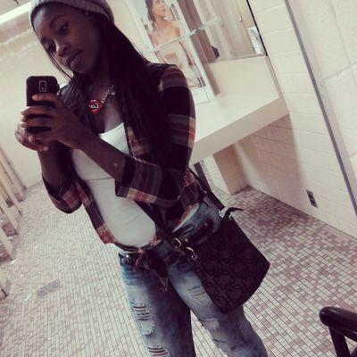 Twittiott_O28's profile picture. Hard Work Beats Talent If Talent Doesnt Work Hard . #TeamTreySongz #TeamCeltics !! (: