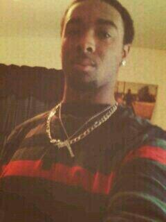 SHARKGANG that's me aka hammer life im just a young nigga trying to do whatever to get to the pros (Cancerlife)