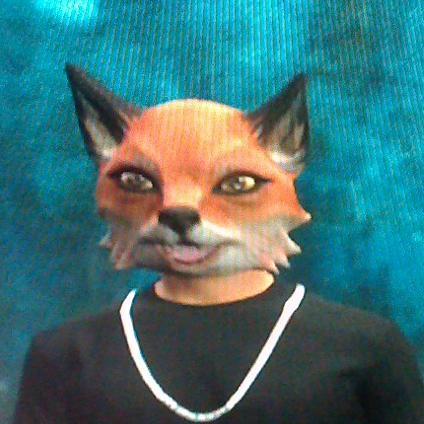 Easy going, video game enthousiast, un bon jack, creative mind, straight up positive fella.