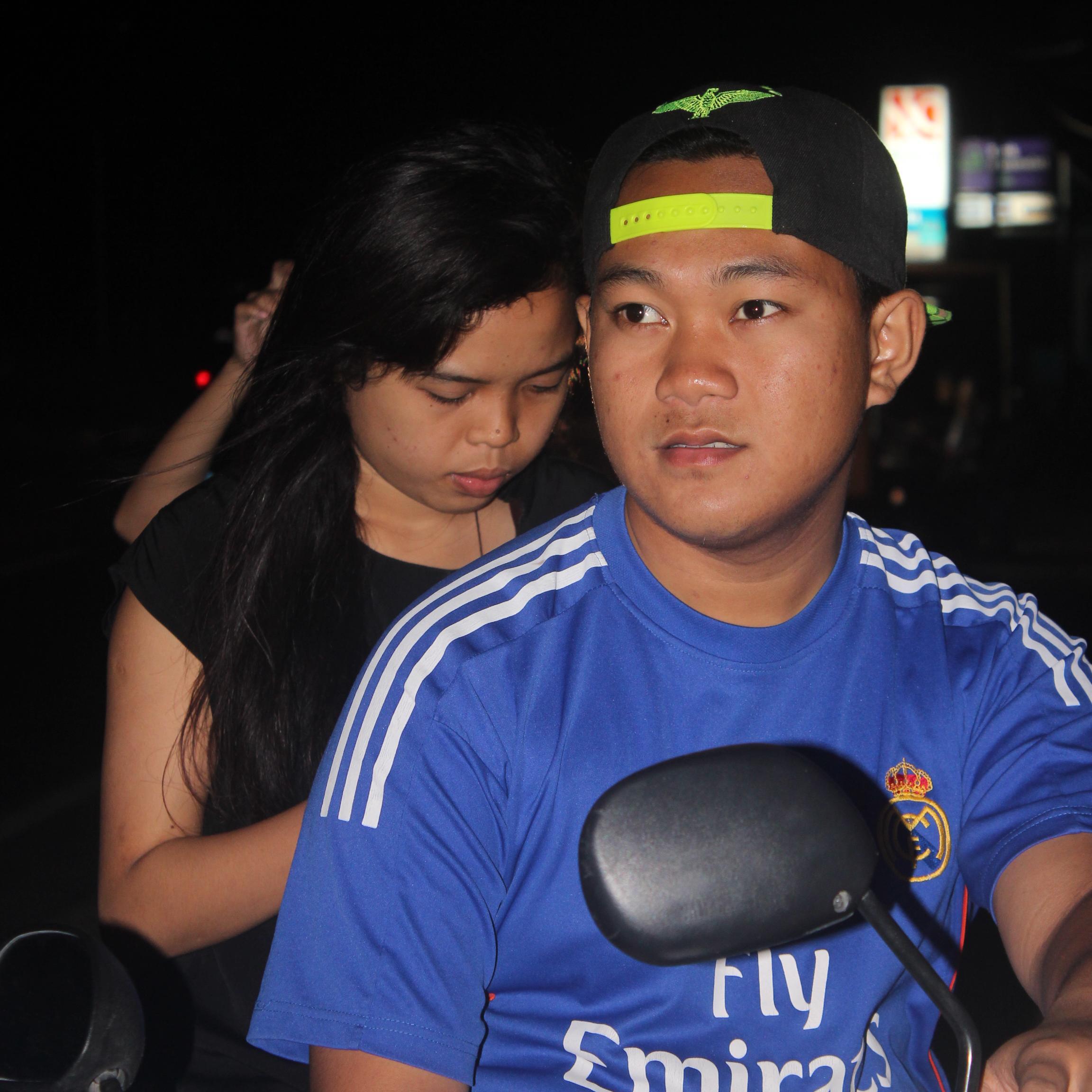 ♬Penyanyi Kamar Mandi - FKIP UMPAR'14 - Calon Imam Kamu :D