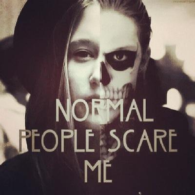 Rock/Metal Music. Youtubers, Horror Movies. Creepy Pasta, Warped Tour,
Instagram: Sydneejean_