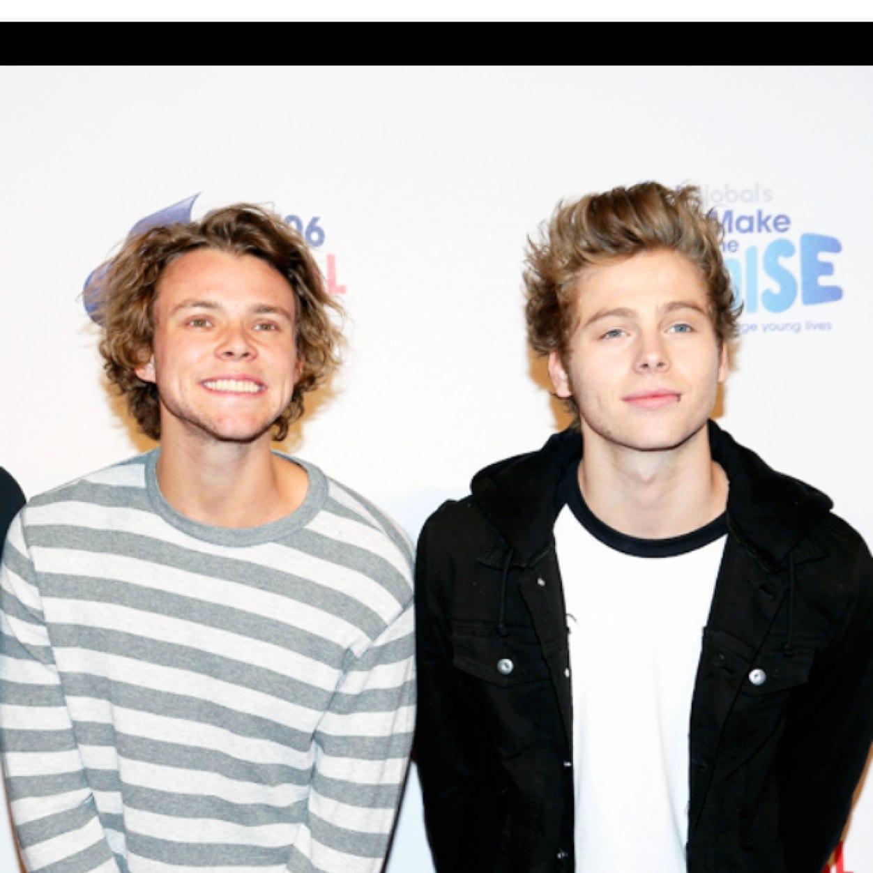 Favorite four boys 5⃣⌚️☀️