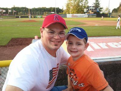 thump444's profile picture. 