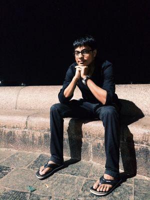 storyteller. film making student. एक दिन पूरी दुनिया हमारी कहानी देखेगी।