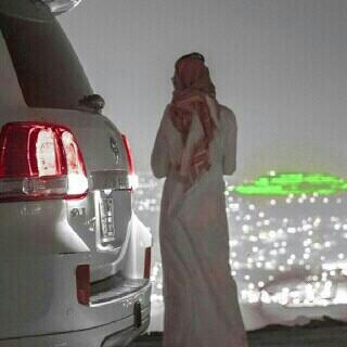 ‏‏‏‏‏وصلت لمرحلة ﻵ آجبر آحد ع البقآء معي و ﻵ آندم ع فراق آحد سآبتعد من أرادني سيجدني
