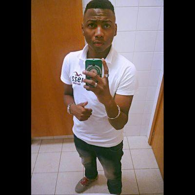 18 anos, solteiro, mlk liso!