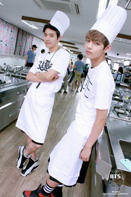 to recognize Kim Taehyung and Jung Hoseok from BTS ♥♡