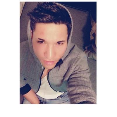 La vida es una porquería,pero de una forma maravillosa ^_^ Por eso disfruto de cada momento posible