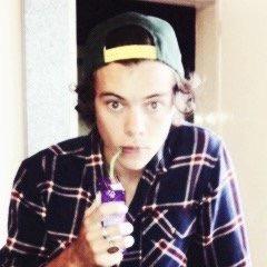 BlatantAplomb's profile picture. You know I'm not one for leaving. #Ashlyn