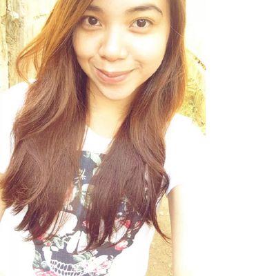 RoweynRondina1's profile picture. Revenge? Nah, im too lazy. im gonna sit here and let karma ./. up. =)