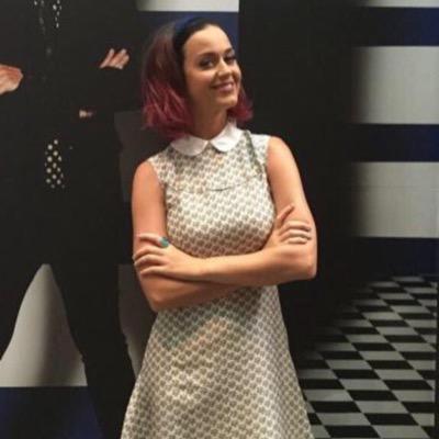 @katyperry is my biological mom she just doesnt know it yet. I know I am never gonna meet her but why not try;)