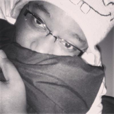 NewlyHeartless's profile picture. ~i let my pen & paper speak for me~