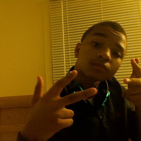 Jay_Robins7300's profile picture. I follow back, Follow back or get lost.