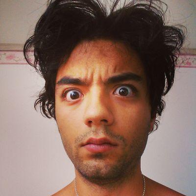 LetsHugIt_Out's profile picture. Ett litet barn fast i ett gammalt huvud!