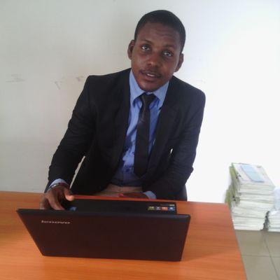 Just love d right things, when I am around I just want to feel d atmosphere of joy. What I love doing is puting smiles that last forever on peoples faces