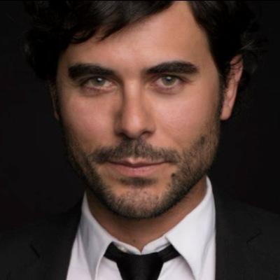 Iam a Spanish actor, living in Madrid. I love healthy life, cinema and travel. Folow me